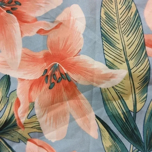 Bathing suit Cover Up - Picture 4 of 10